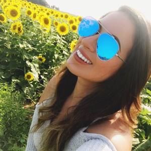 Meet your Posher, Emma